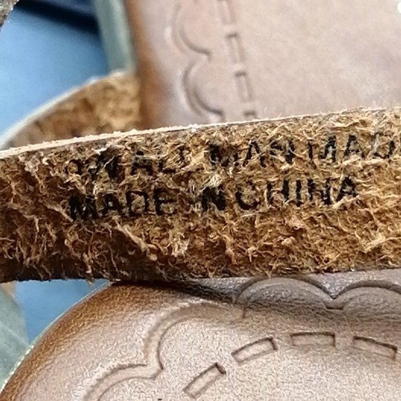 Lane Bryant Womens Slingback Sandal Gold Faux Leather‎ Beaded Buckle 9W - Picture 9 of 9